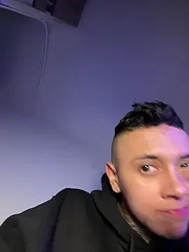 Snapshot of _PhillipBrown chatting on 02/06/26, 12:19 PhillipBrown online show from 02/06/26, 12:19