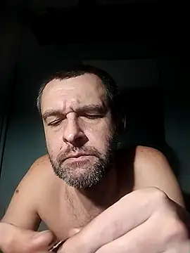 Snapshot of Andrzej-M chatting on 12/03/25, 04:38 Andrzej-M online show from 12/03/25, 04:38