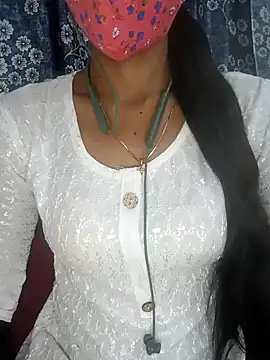Snapshot of Miakhalifatamil chatting on 12/14/24, 04:42 Miakhalifatamil online show from 12/14/24, 04:42