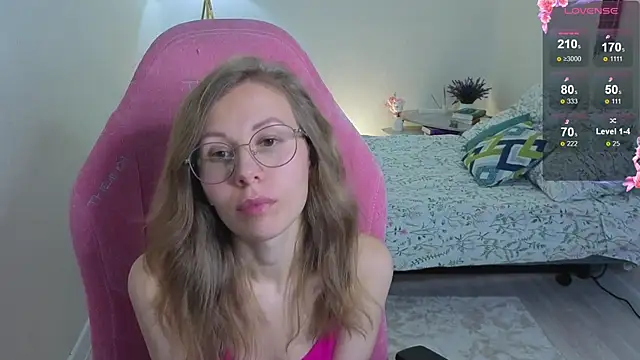 Lill Mary online show from 09/10/25, 02:11