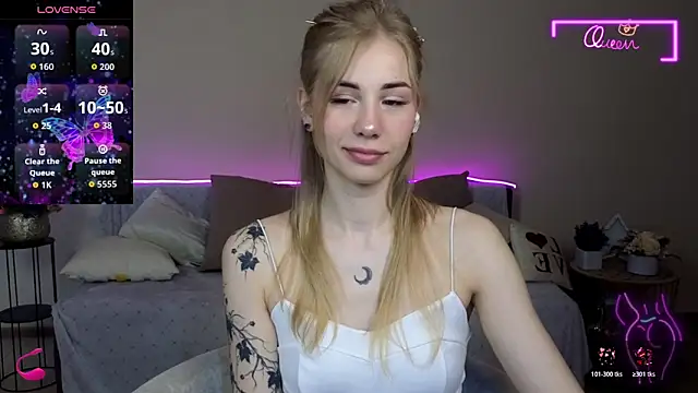 Snapshot of LunaBelli chatting on 05/15/26, 06:42 LunaBelli online show from 05/15/26, 06:42