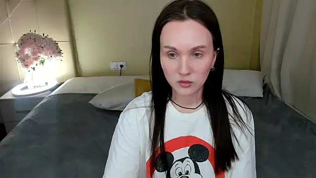 Snapshot of Wendy_mm chatting on 01/31/25, 08:54 Wendy mm online show from 01/31/25, 08:54