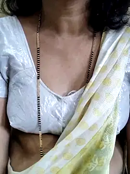 anuradha1432 online show from 11/08/25, 08:36