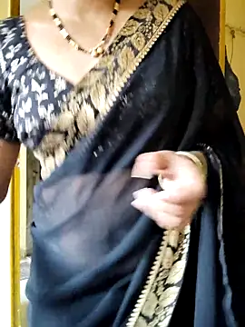 anuradha1432 online show from 12/23/25, 09:51