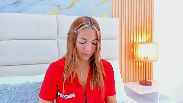 Mia Malkovaa  online show from 04/13/26, 02:44