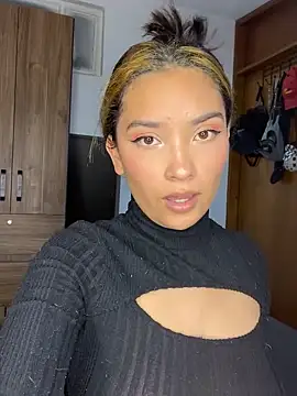 baby lizy online show from 02/08/25, 11:24