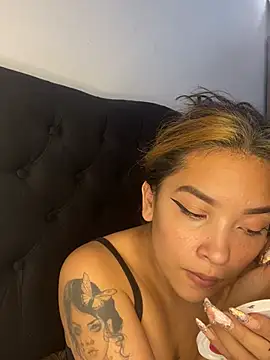 baby lizy online show from 02/09/25, 05:22