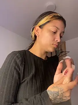 baby lizy online show from 10/05/25, 06:17