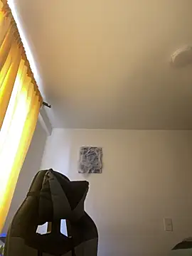 baby lizy online show from 11/11/25, 09:26