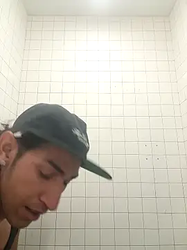 LargeDominoes online show from 03/24/26, 03:00