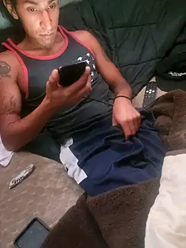 LargeDominoes online show from 03/25/26, 09:04