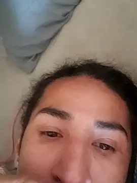 LargeDominoes online show from 04/19/26, 06:54