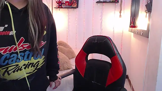 sapphire lilac online show from 12/12/24, 07:30