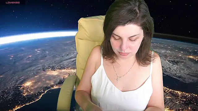 MirandaWong online show from 02/23/25, 06:49