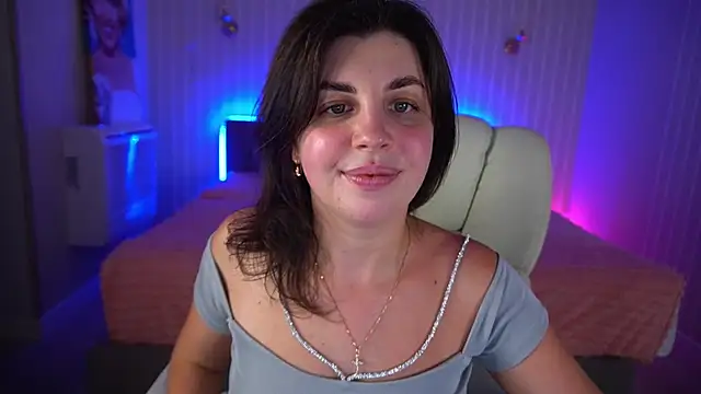 MirandaWong online show from 09/13/25, 07:24