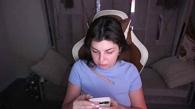 MirandaWong online show from 02/23/26, 05:27