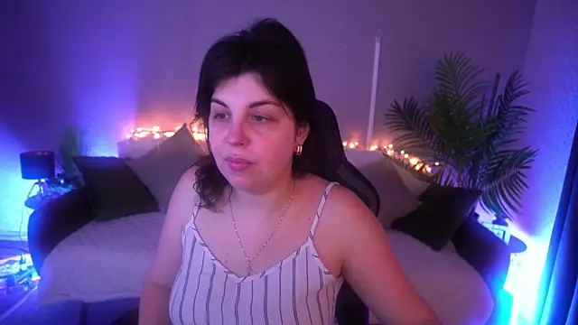 MirandaWong online show from 03/22/26, 07:01