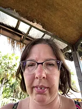 B Bonya m online show from 02/16/25, 03:37