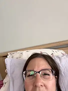 B Bonya m online show from 03/10/25, 08:26