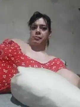 Snapshot of miaparcel chatting on 12/14/25, 09:14 miaparcel online show from 12/14/25, 09:14