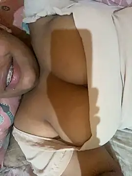 Snapshot of vic_pretynhaa chatting on 01/16/25, 02:30 vic pretynhaa online show from 01/16/25, 02:30