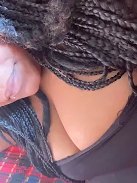 Snapshot of vic_pretynhaa chatting on 09/14/25, 05:23 vic pretynhaa online show from 09/14/25, 05:23