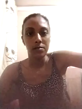 Snapshot of Indian-Seduction chatting on 02/20/25, 06:46 Indian-Seduction online show from 02/20/25, 06:46