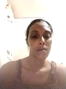 Snapshot of Indian-Seduction chatting on 02/21/25, 07:21 Indian-Seduction online show from 02/21/25, 07:21