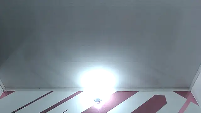 Kitten Hot  online show from 12/04/25, 04:22