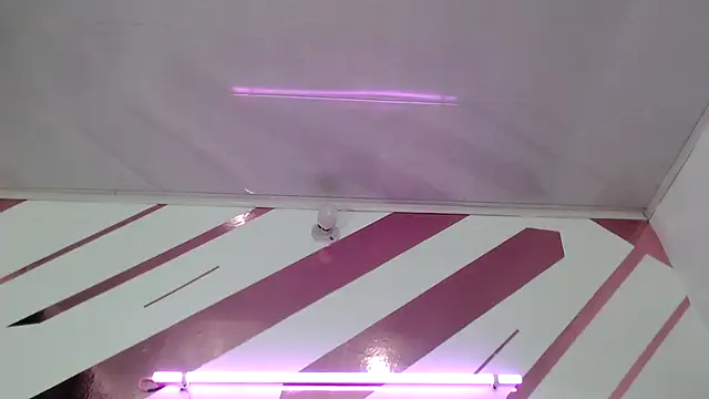 Kitten Hot  online show from 02/12/26, 01:22