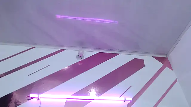 Kitten Hot  online show from 02/20/26, 06:37