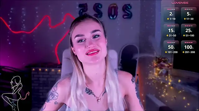 Snapshot of _Ravenaa chatting on 01/20/25, 05:06 Ravenaa online show from 01/20/25, 05:06