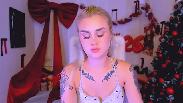  Ravenaa online show from 12/22/25, 02:03