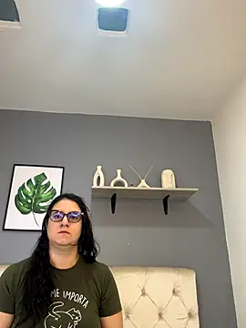 Soe Lara online show from 09/12/25, 10:48