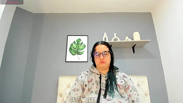 Soe Lara online show from 01/08/26, 12:29