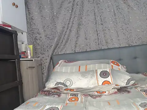 Soe Lara online show from 04/18/26, 02:43