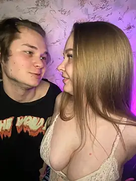 Snapshot of Family-Mm1 chatting on 02/09/26, 08:35 Family-Mm1 online show from 02/09/26, 08:35