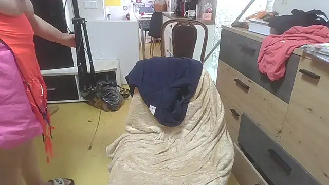 Meliss Official9 online show from 02/15/26, 08:57