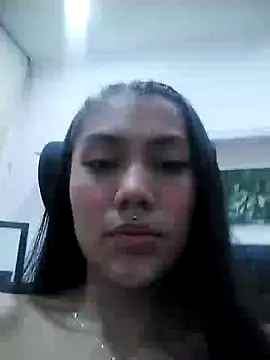 Snapshot of Catalehia_Milk chatting on 02/09/25, 01:14 Catalehia Milk online show from 02/09/25, 01:14