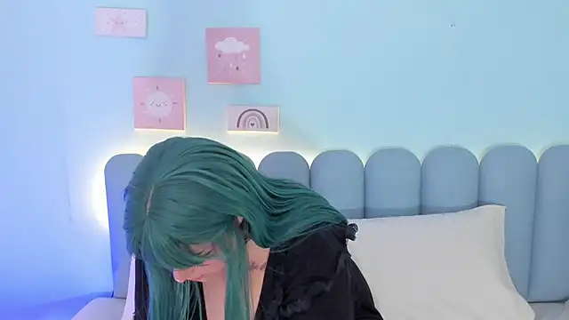 curvy rousi online show from 11/18/25, 11:47