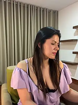 Alice Biel online show from 01/10/25, 01:21