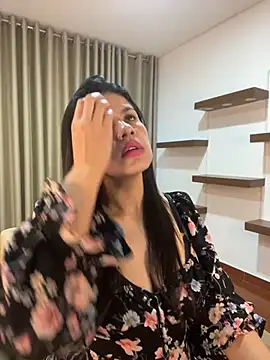 Alice Biel online show from 02/08/25, 01:22