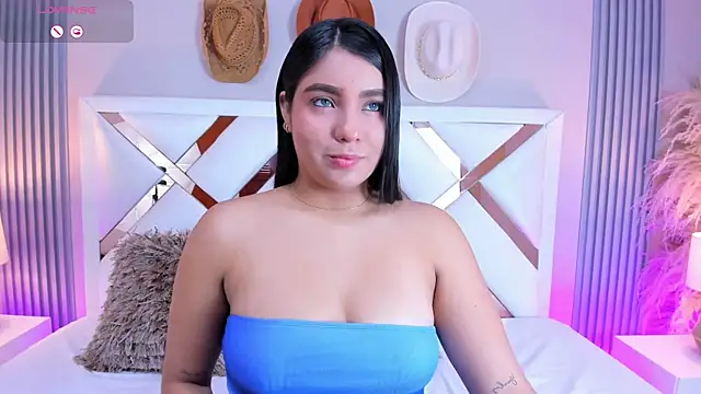 madeleine2112 online show from 02/15/25, 04:25