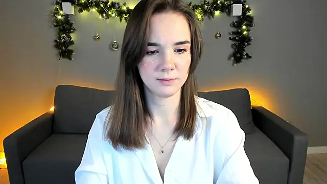 Snapshot of LindaRobertz chatting on 01/01/25, 02:30 LindaRobertz online show from 01/01/25, 02:30