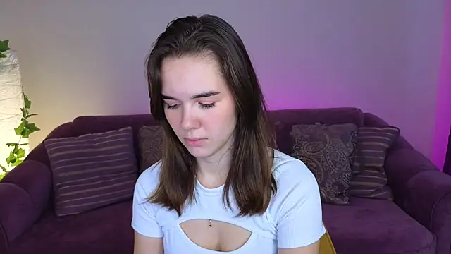 Snapshot of LindaRobertz chatting on 01/16/25, 02:08 LindaRobertz online show from 01/16/25, 02:08