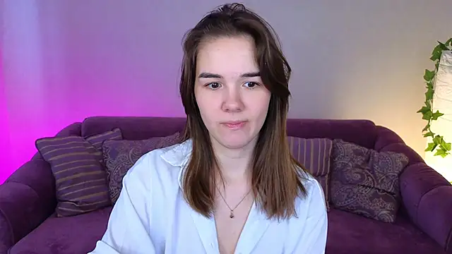 Snapshot of LindaRobertz chatting on 01/24/25, 12:10 LindaRobertz online show from 01/24/25, 12:10