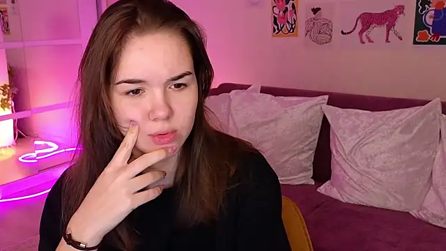 Snapshot of LindaRobertz chatting on 03/03/25, 06:15 LindaRobertz online show from 03/03/25, 06:15