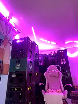 Hot beauty   online show from 10/25/25, 06:21