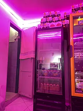 Hot beauty   online show from 02/23/26, 02:09