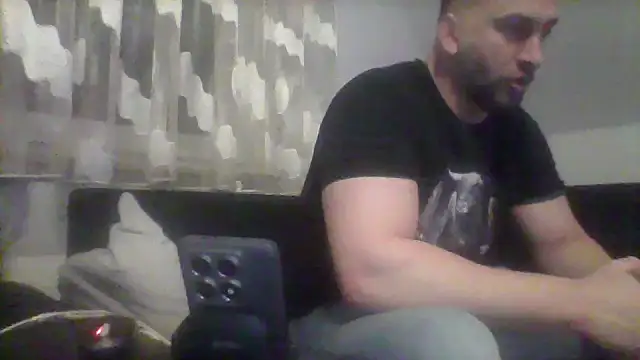 Snapshot of NewyorkDimi chatting on 01/06/25, 09:54 NewyorkDimi online show from 01/06/25, 09:54